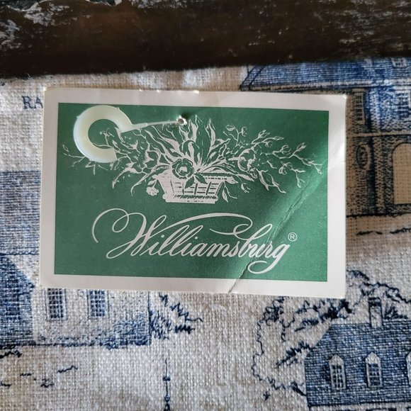Large Williamsburg Historic Area Buildings Linen Souvenir Tea Towel w/Tag - Picture 7 of 8